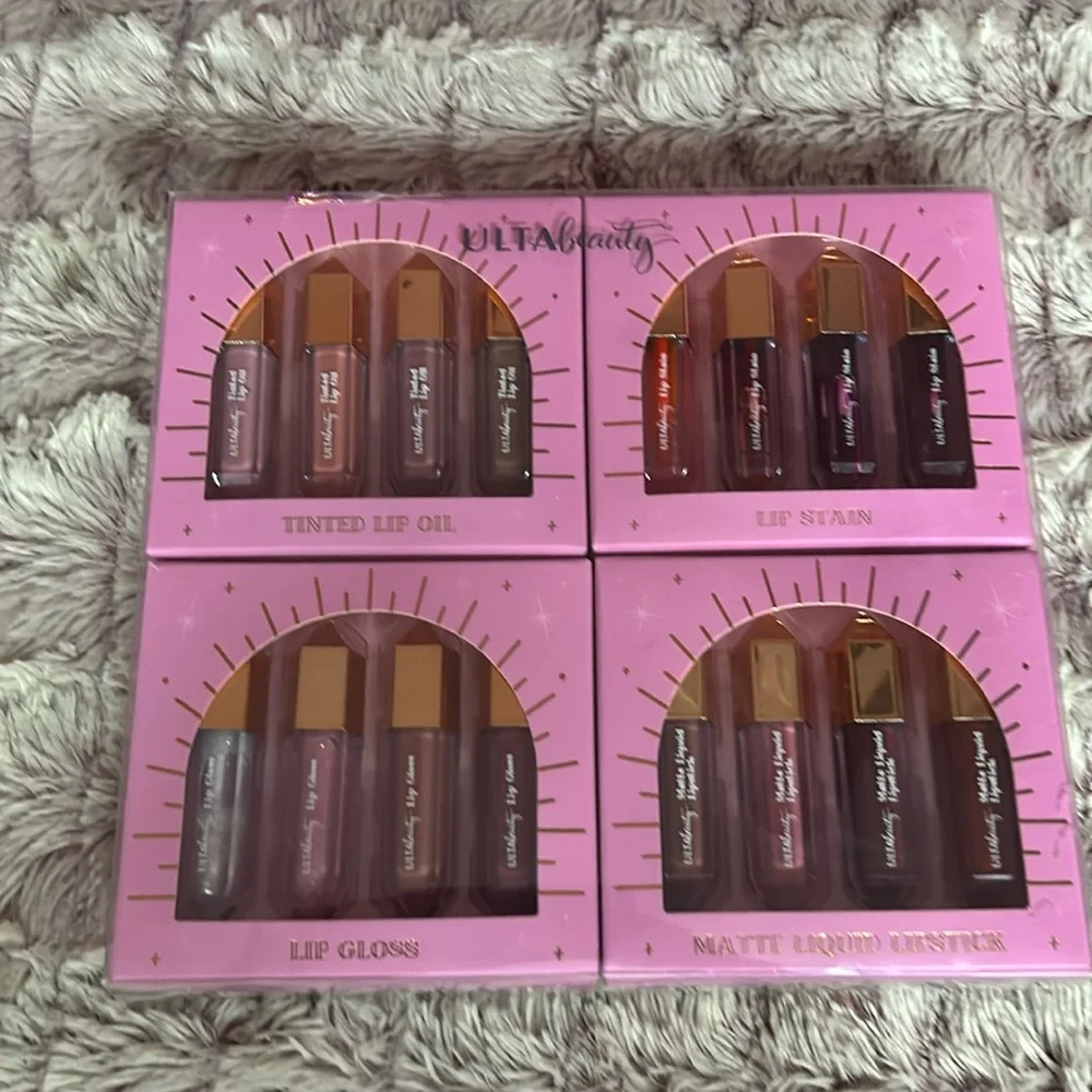 Ulta Beauty Collection 16 piece Deluxe Lip Set